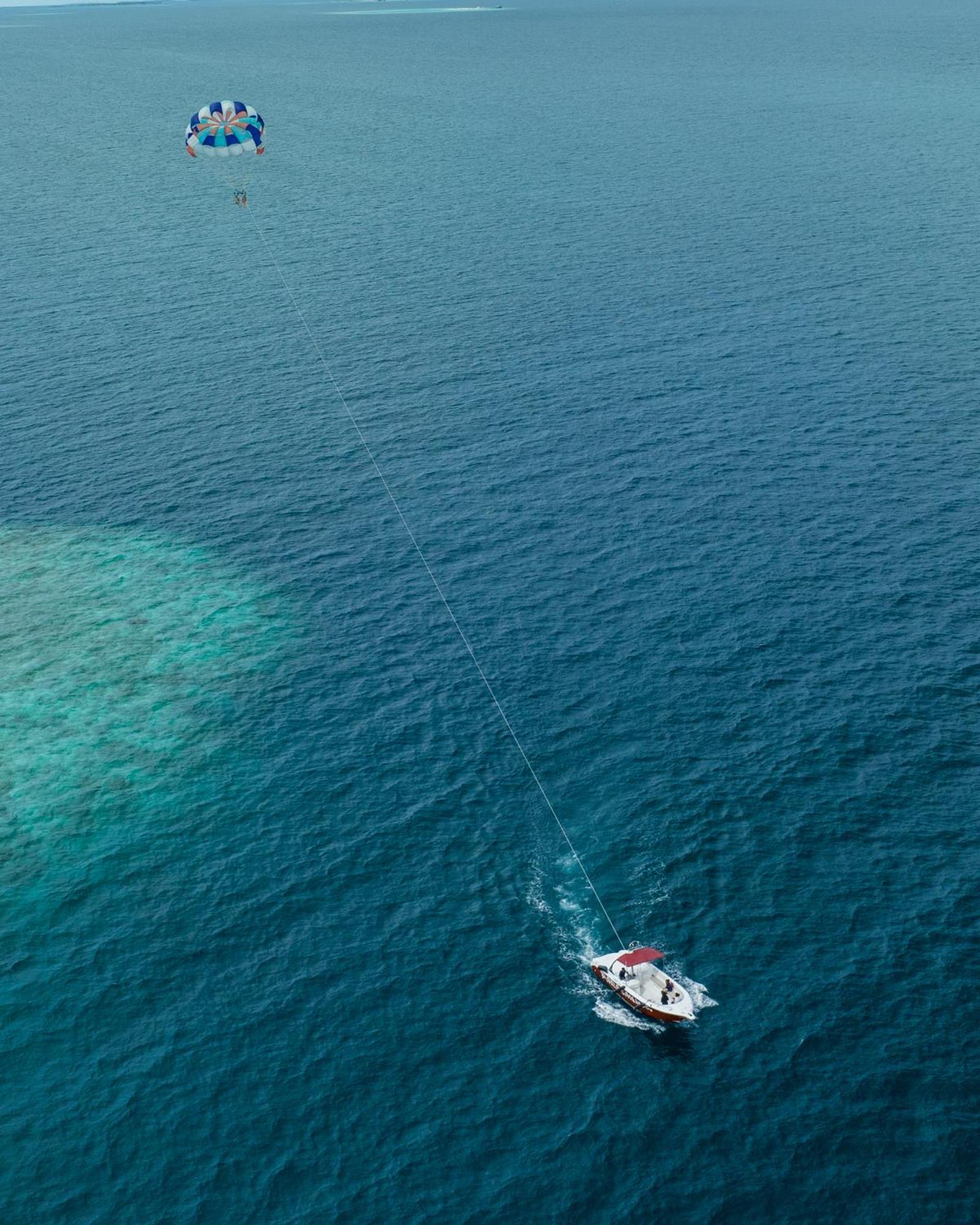 فندق جراند بارك كودهيبار مالديفز Baros Island المظهر الخارجي الصورة