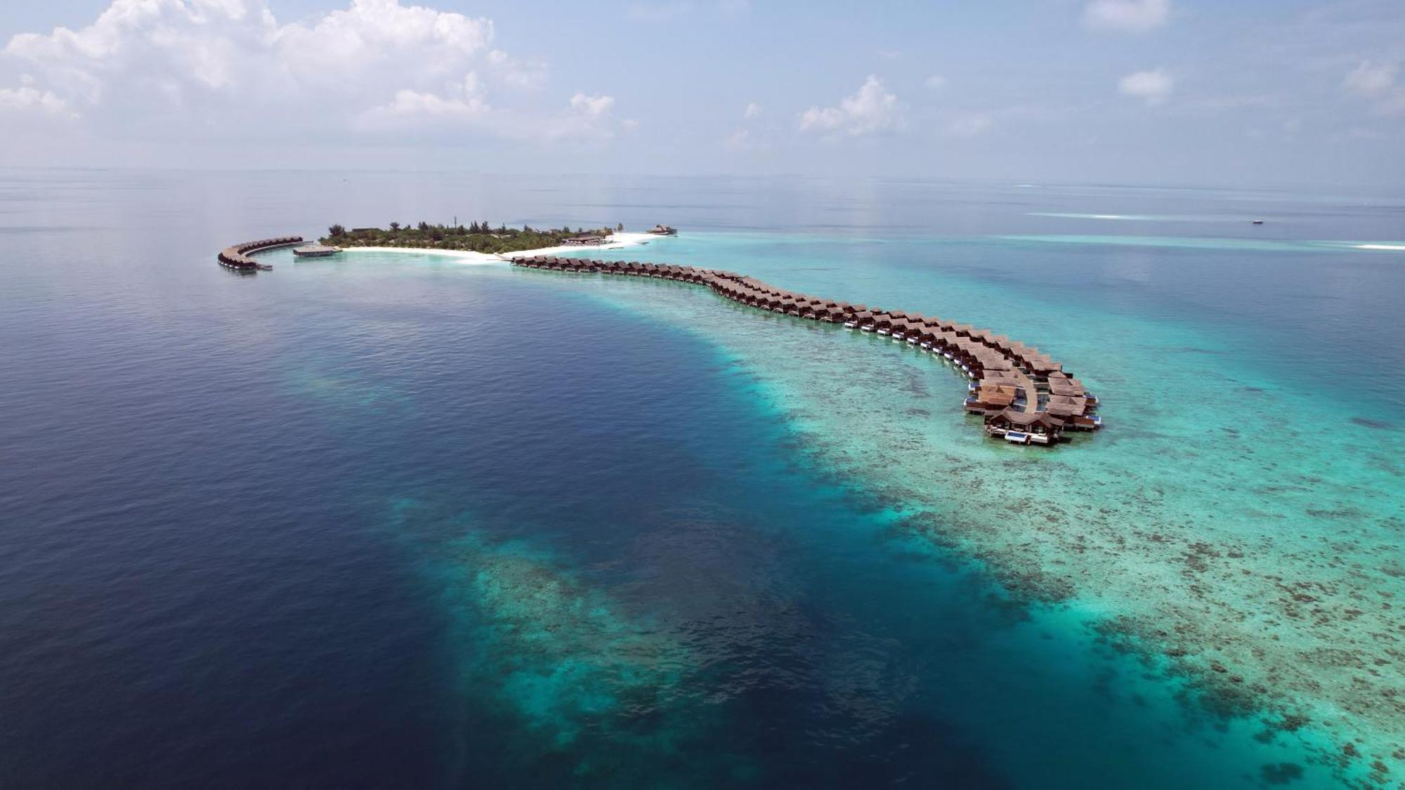 فندق جراند بارك كودهيبار مالديفز Baros Island المظهر الخارجي الصورة