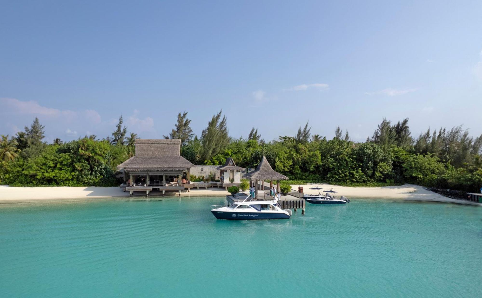 فندق جراند بارك كودهيبار مالديفز Baros Island المظهر الخارجي الصورة